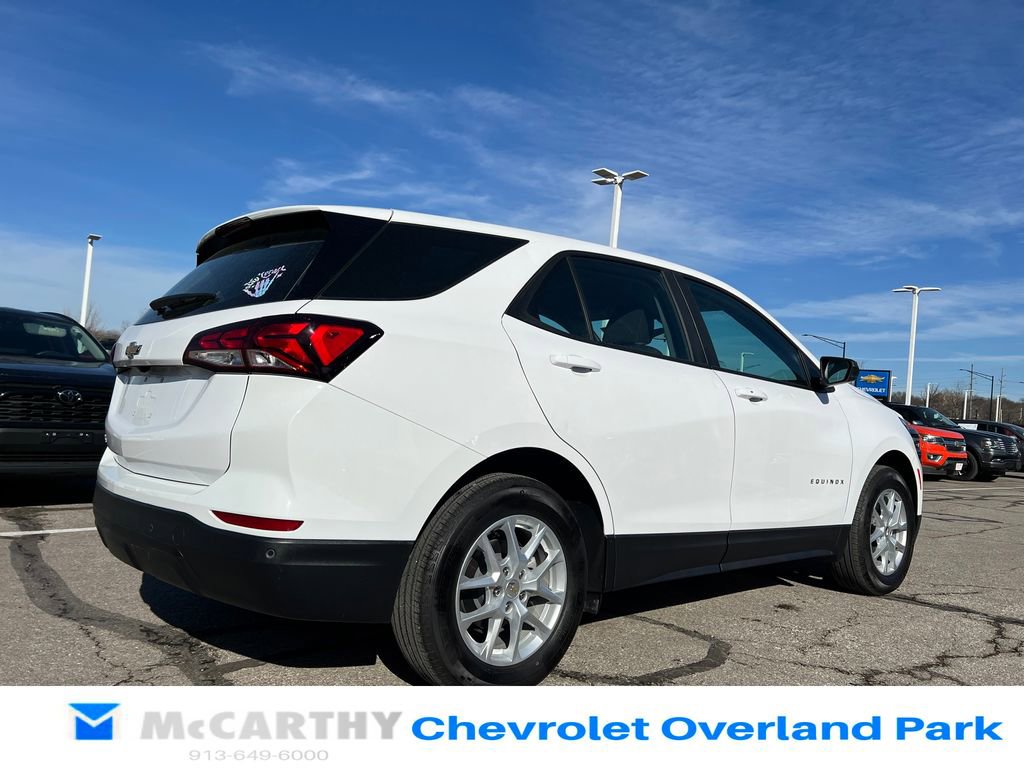 Used 2024 Chevrolet Equinox LS image 3