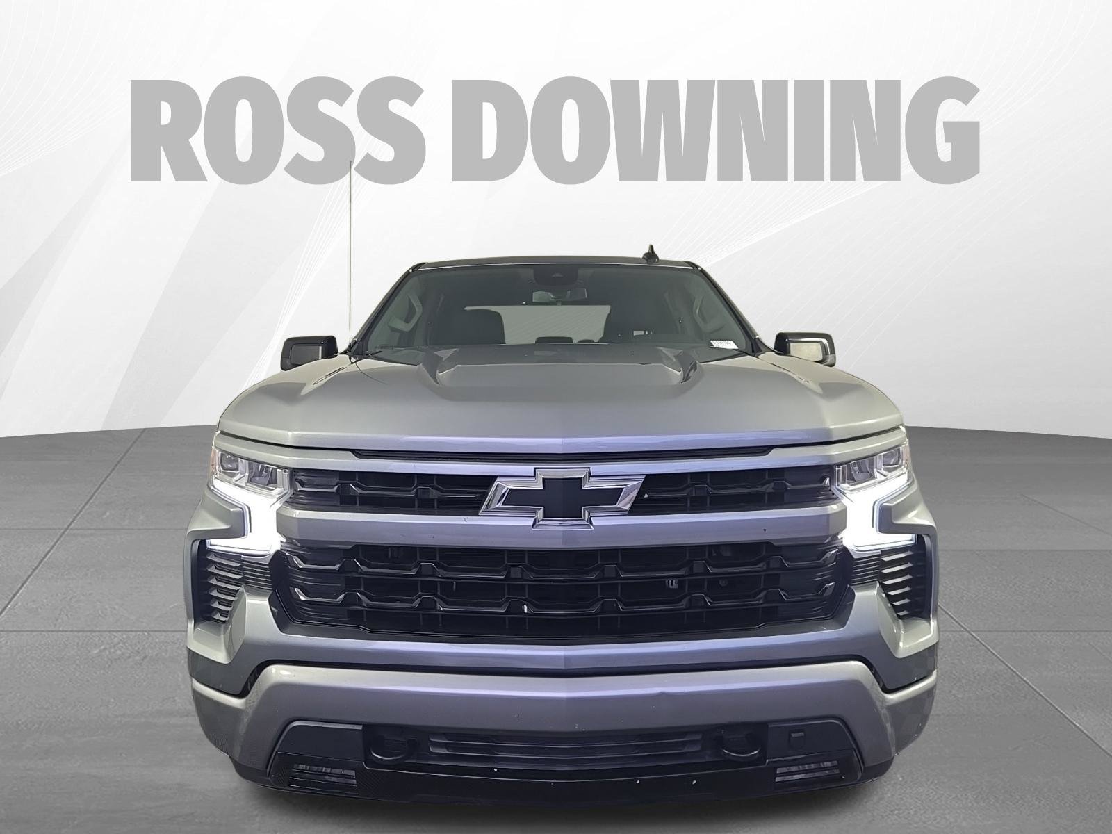 Used 2023 Chevrolet Silverado 1500 RST AWD/4WD image 2