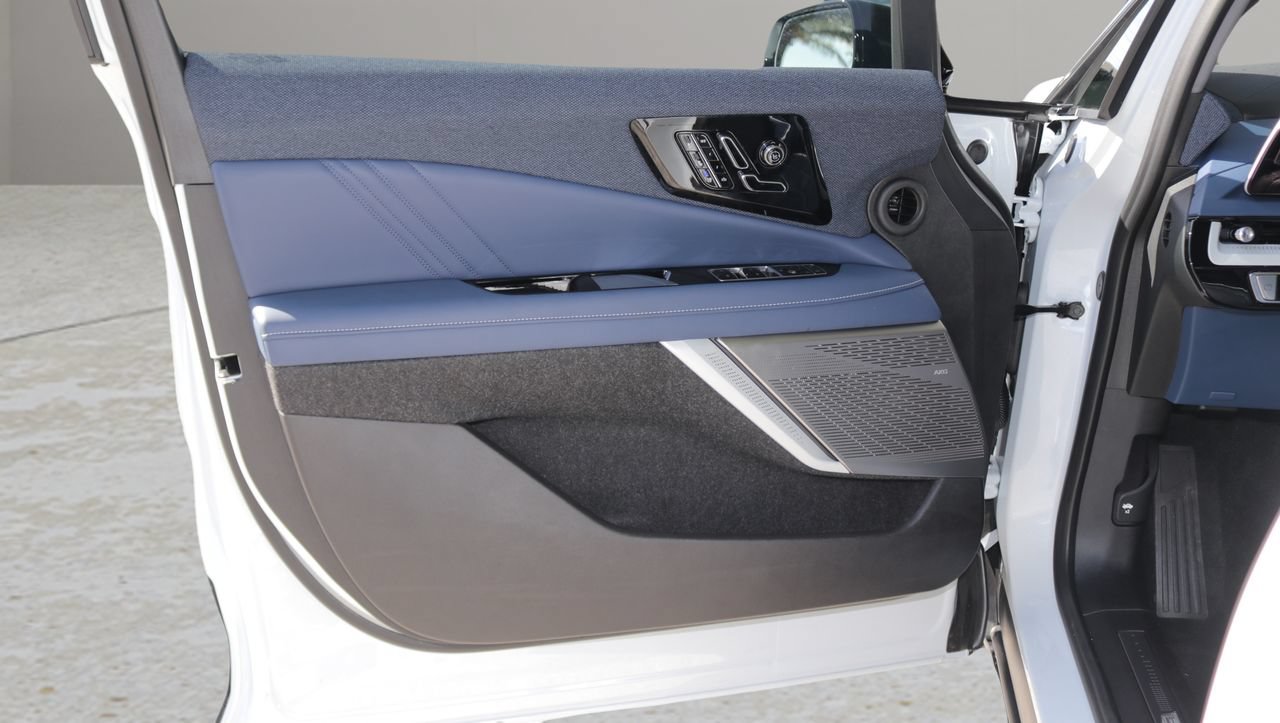 New 2027 Cadillac Optiq Premium Sport AWD/4WD image 9