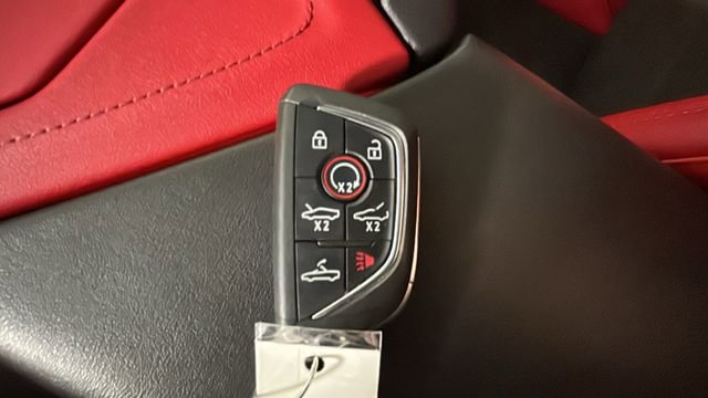 Used 2022 Chevrolet Corvette Stingray Preferred Conv w/ Z51 Performance Package RWD image 23