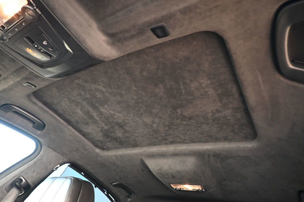 Used 2015 BMW M5 image 23