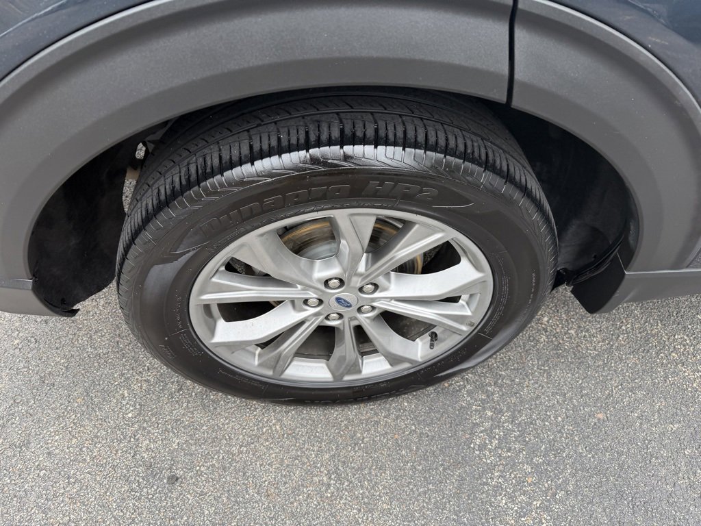 Used 2022 Ford Explorer Limited w/ Equipment Group 301A image 10