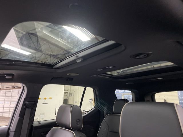 Used 2023 Chevrolet Traverse Premier w/ LPO, Cargo Package image 22