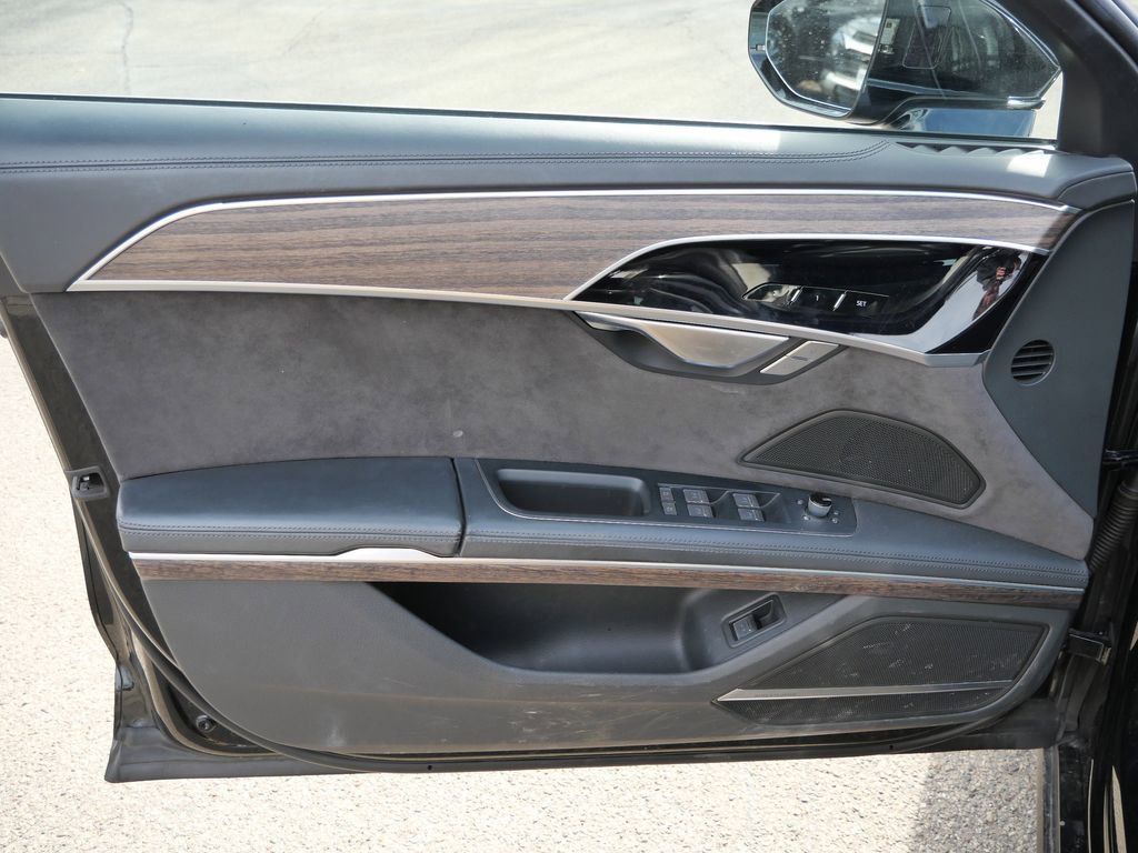 Used 2019 Audi A8 L 3.0T w/ Luxury Package image 29