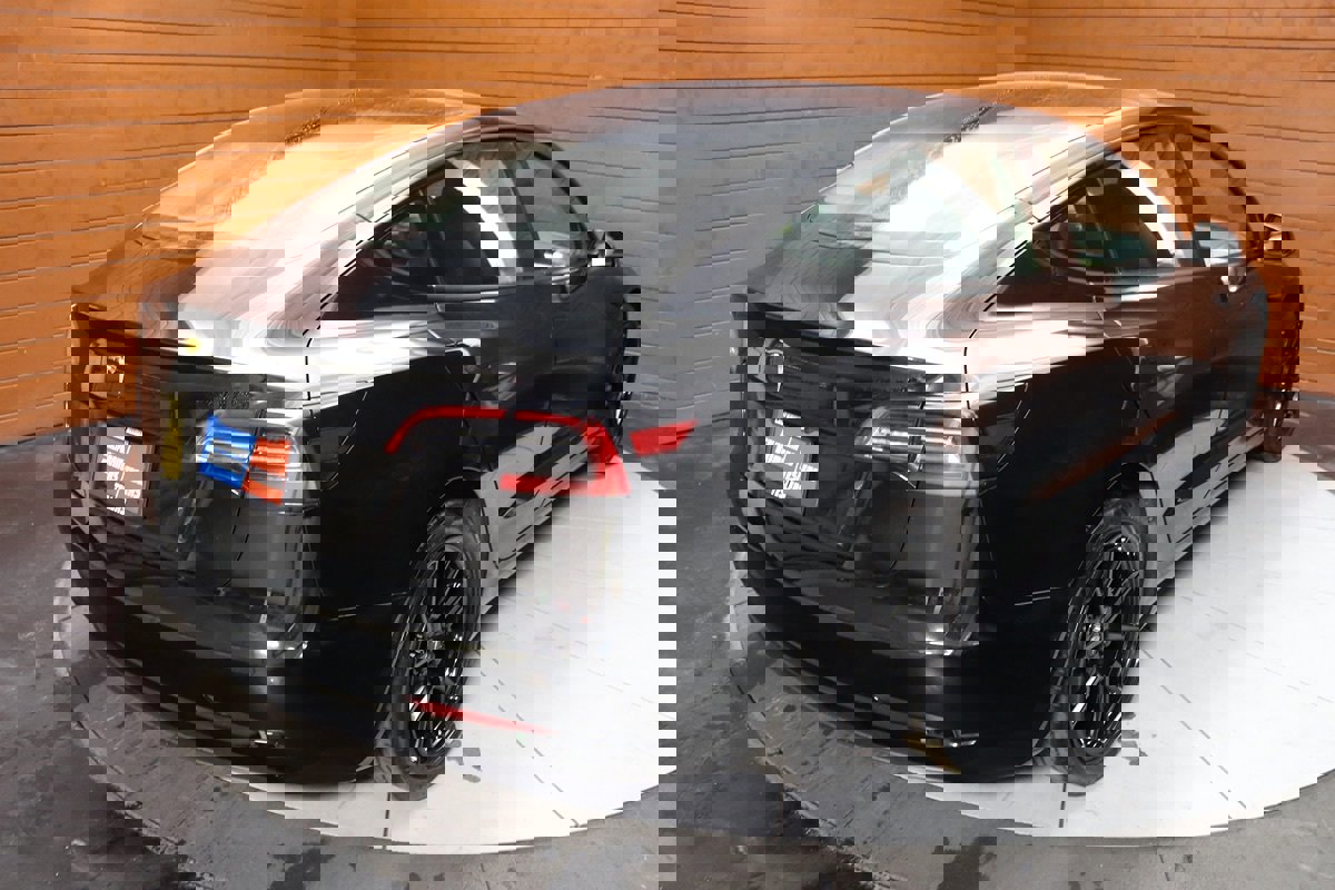 Used 2023 Tesla Model 3 Standard Range image 18