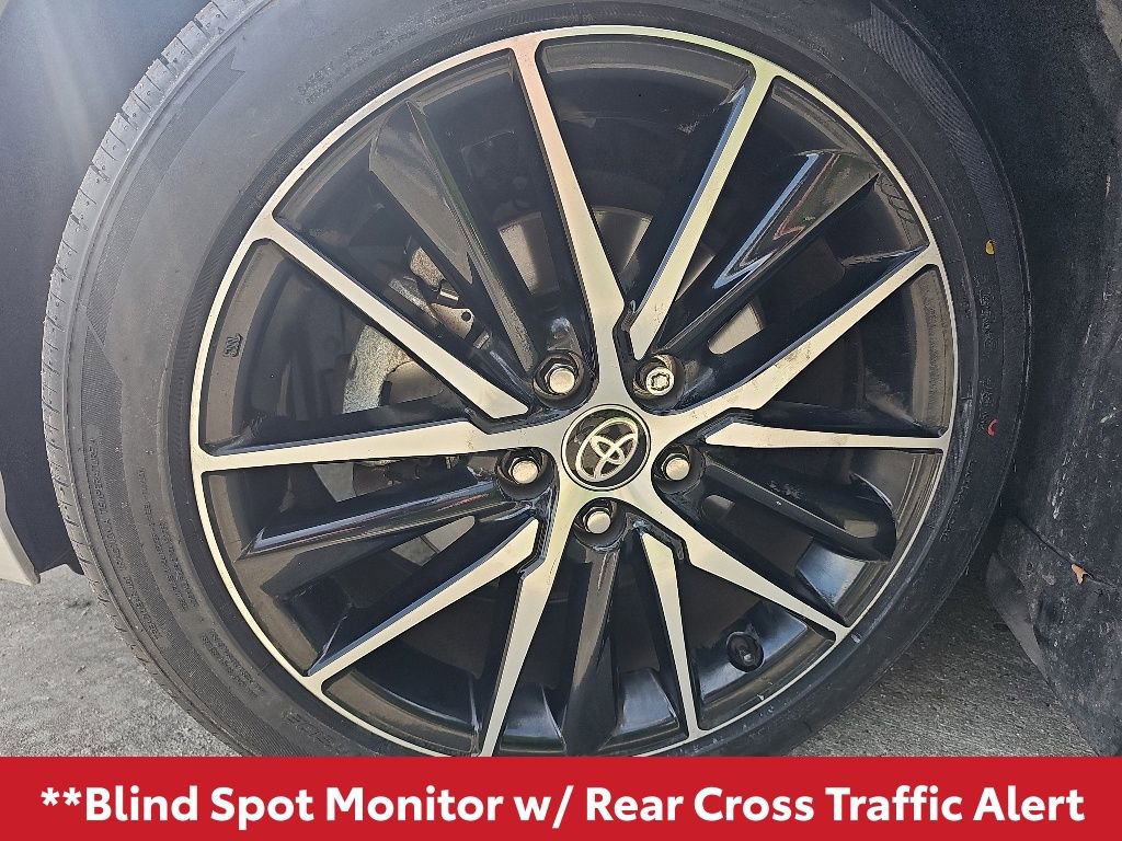 Used 2024 Toyota Camry SE FWD image 4
