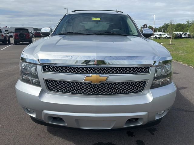 Used 2013 Chevrolet Avalanche LS w/ All-Star Edition AWD/4WD image 3