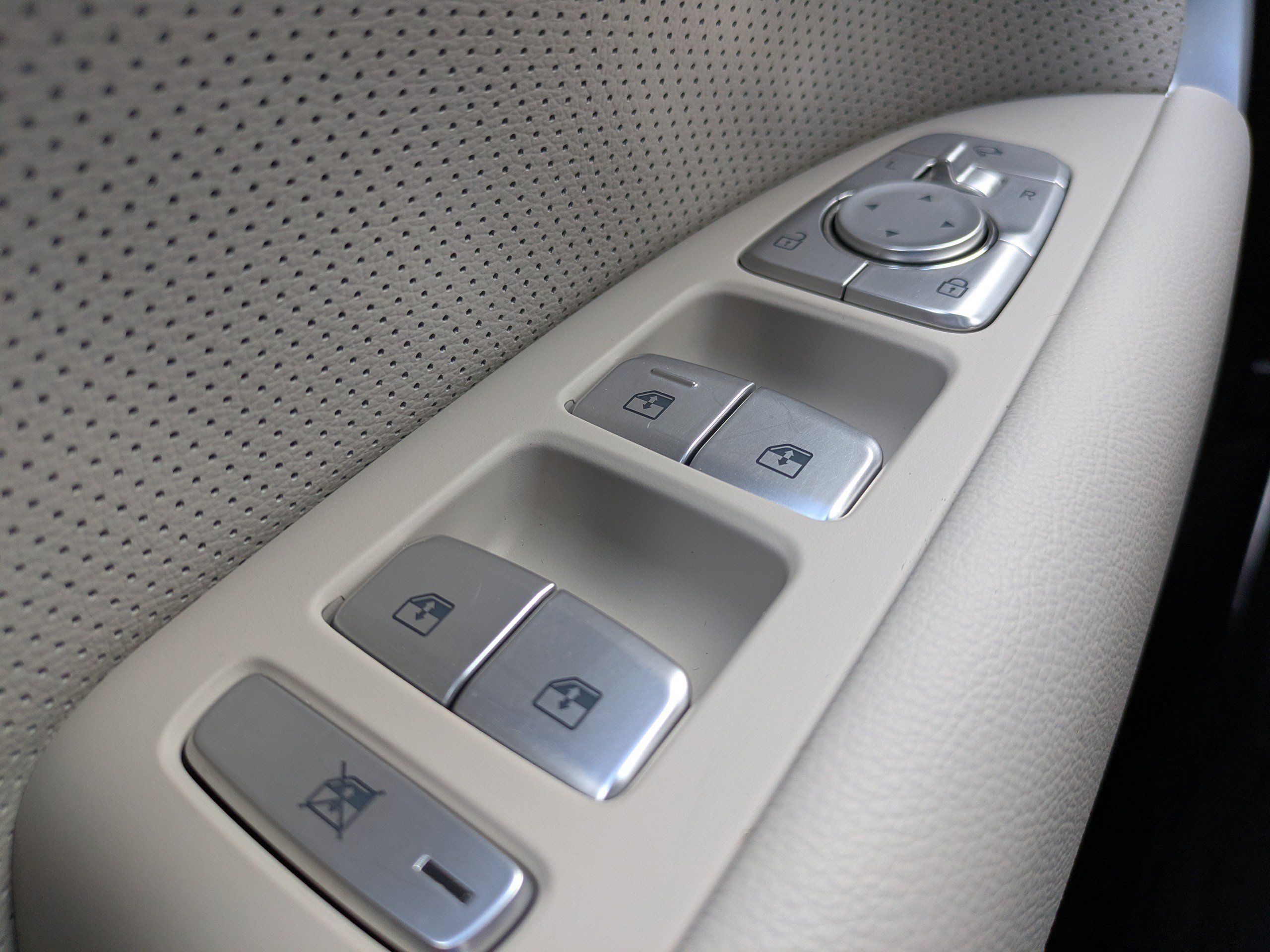 Certified 2023 Genesis G70 2.0T w/ Sport Prestige Package image 20