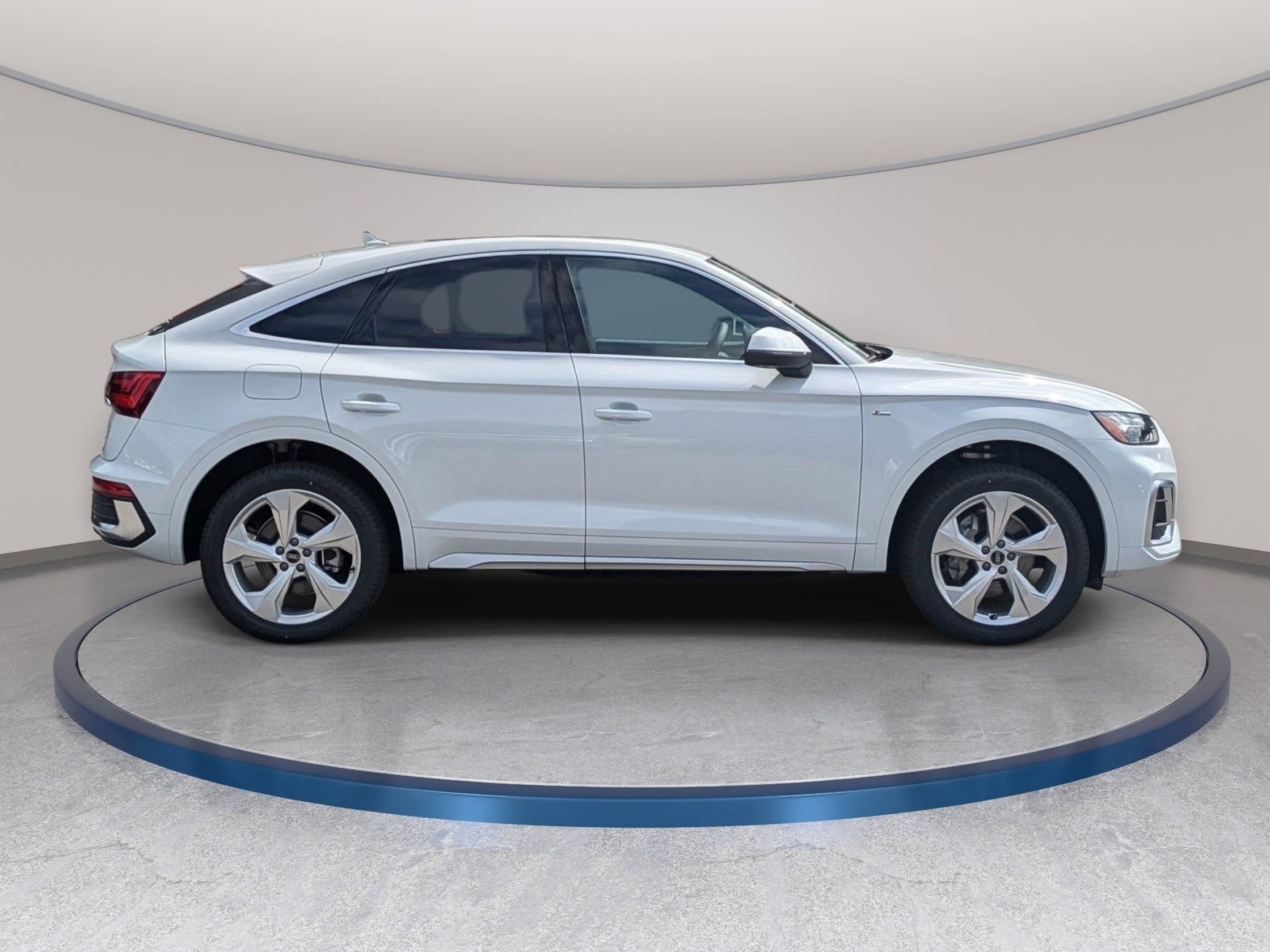 New 2025 Audi Q5 2.0T Premium Plus AWD/4WD image 4