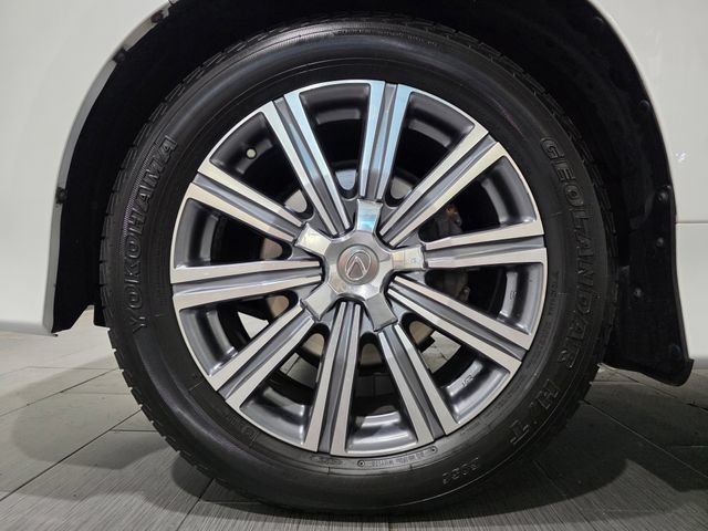 Used 2016 Lexus LX 570 4WD w/ Luxury Package image 22