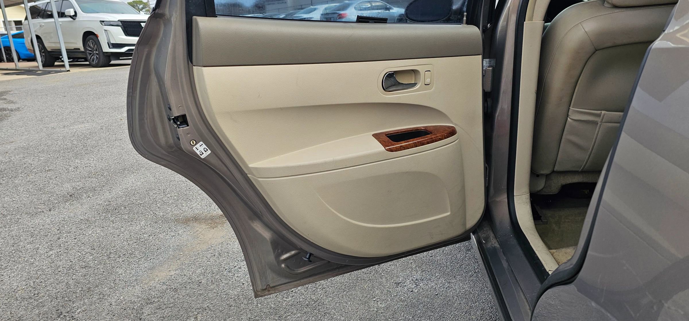 Used 2006 Buick LaCrosse CXL w/ Driver Confidence Package image 10