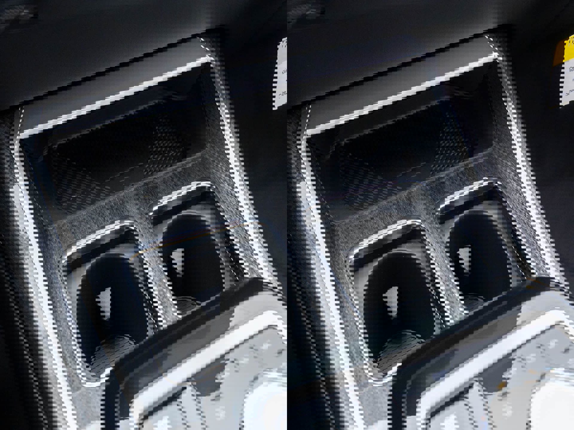 New 2025 BMW 750e xDrive image 29