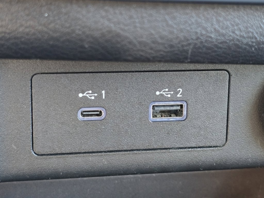 Used 2023 Nissan Rogue S image 5