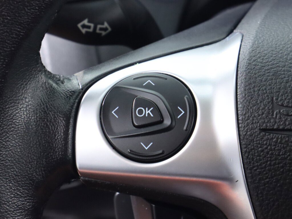 Used 2012 Ford Focus Titanium image 12