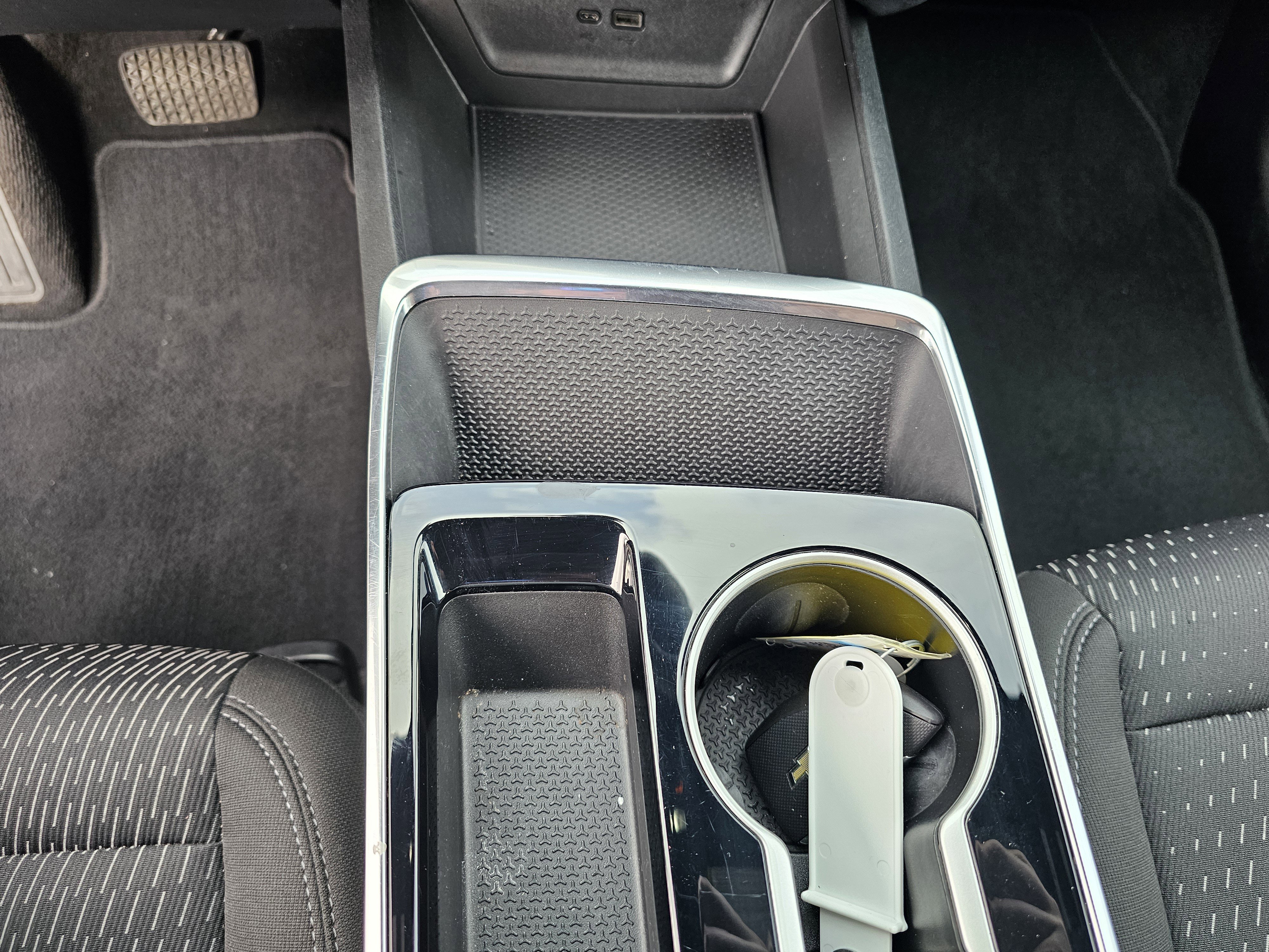 Used 2025 Chevrolet Equinox LT image 26