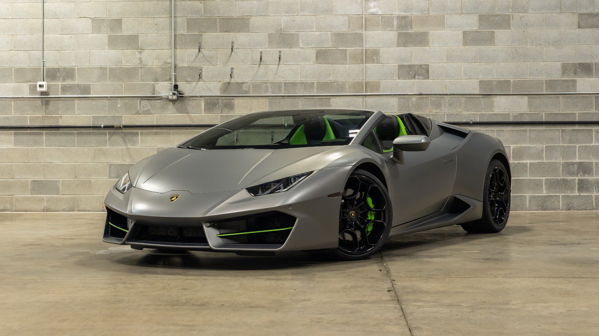 Used 2017 Lamborghini Huracan LP 580-2 RWD image 5