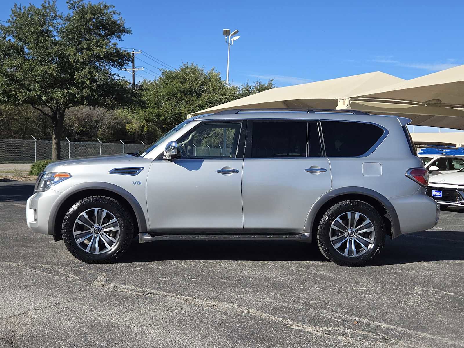 Used 2020 Nissan Armada SL w/ Premium Package image 5