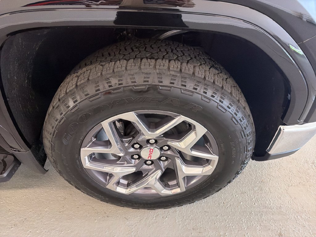 New 2026 GMC Sierra 1500 SLT w/ SLT Premium Package AWD/4WD image 4