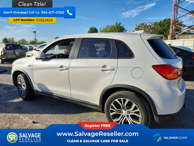 Used 2017 Mitsubishi Outlander Sport SE AWD/4WD image 3