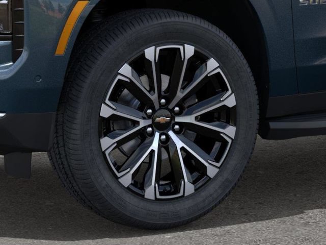 New 2026 Chevrolet Suburban High Country AWD/4WD image 9
