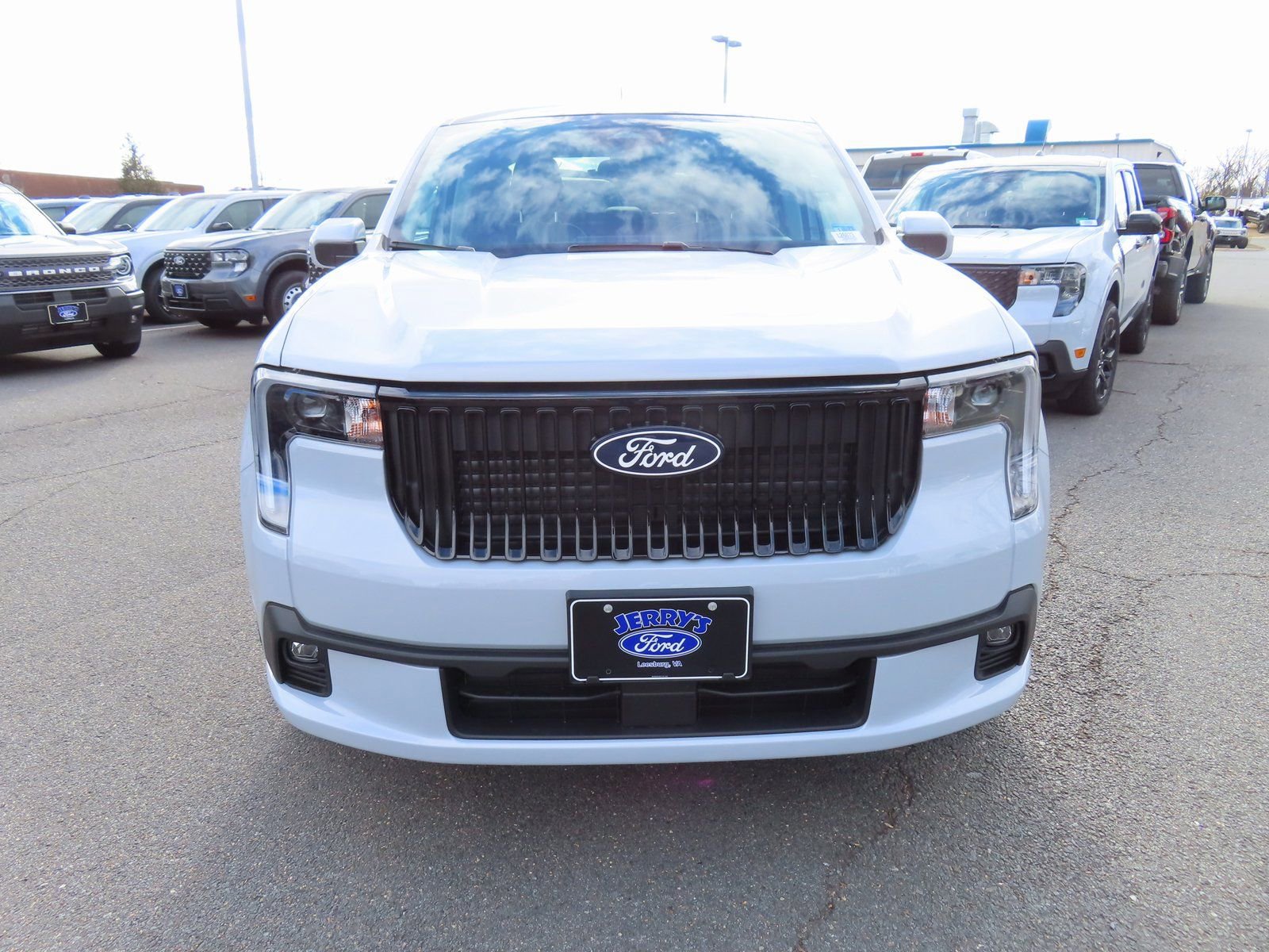 New 2026 Ford Maverick Lobo image 2