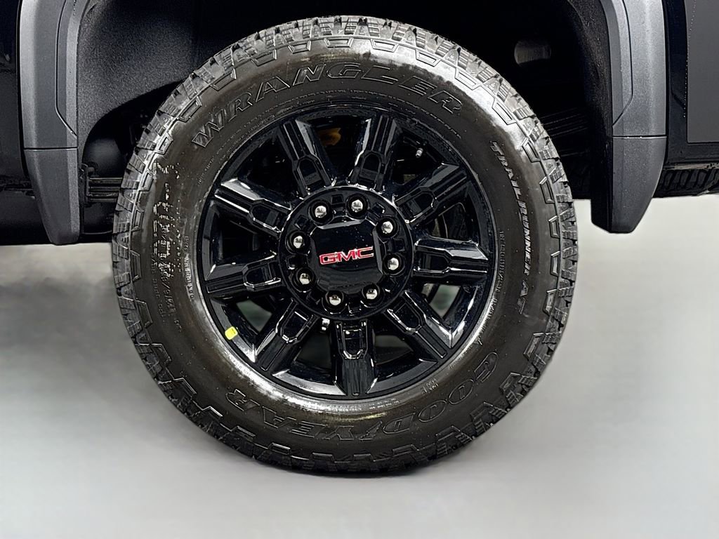 New 2026 GMC Sierra 2500 AT4 w/ AT4 Preferred Package image 33