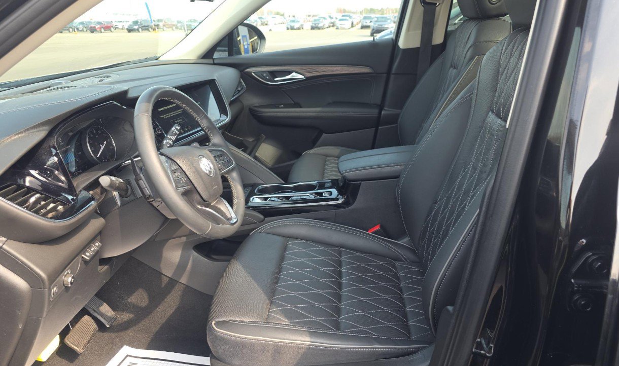 Used 2023 Buick Envision Avenir AWD/4WD image 7