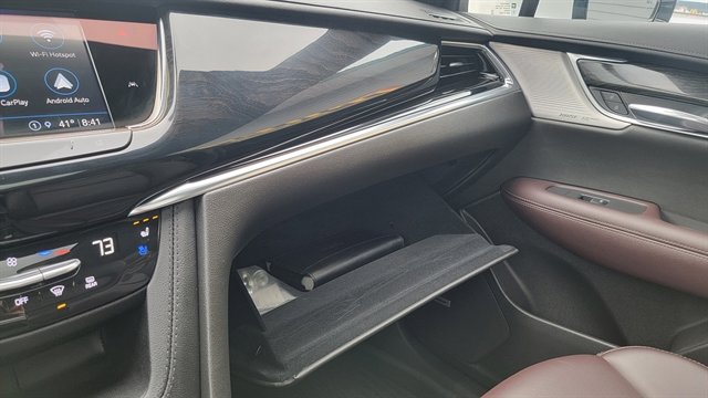 Used 2024 Cadillac XT6 Premium Luxury w/ Technology Package AWD/4WD image 39