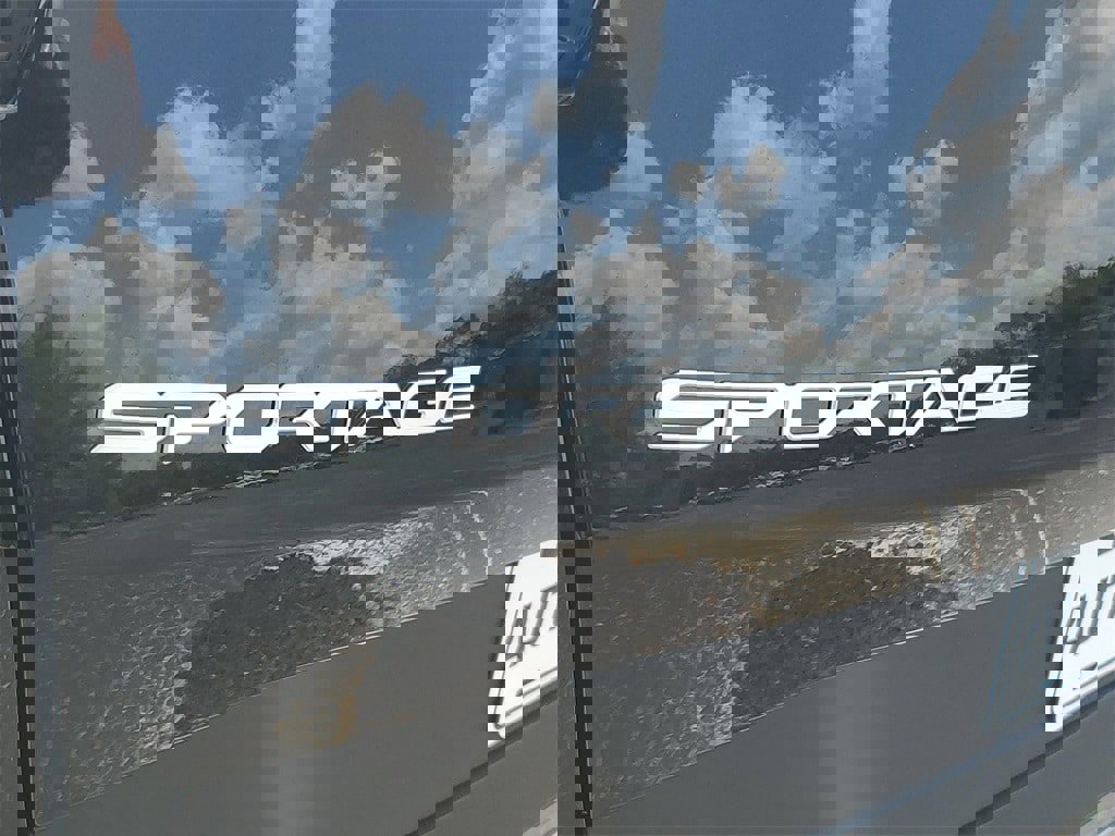 New 2026 Kia Sportage LX image 26