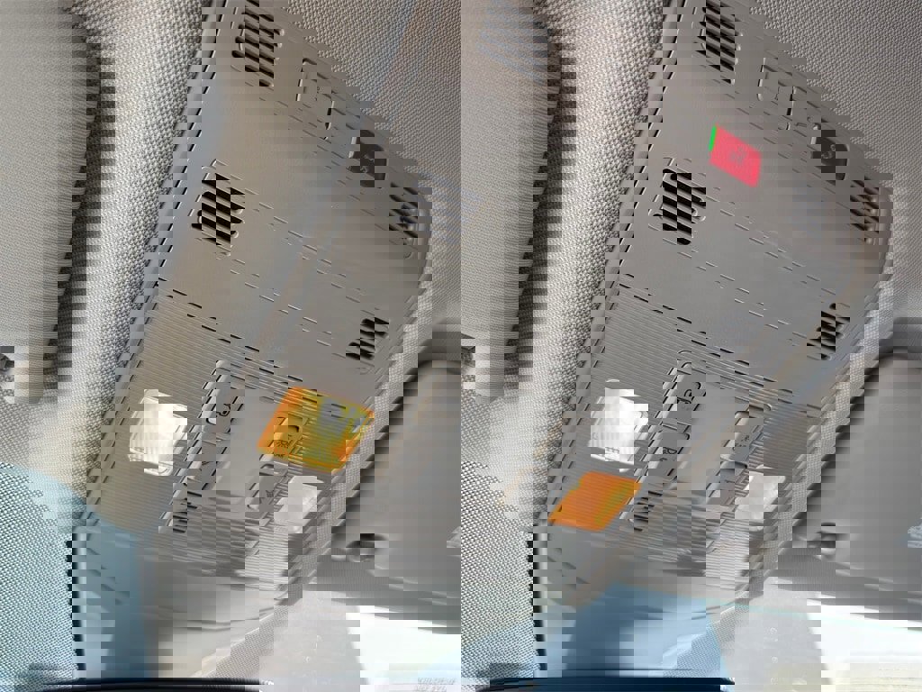 Used 2024 Volkswagen Jetta SE image 22