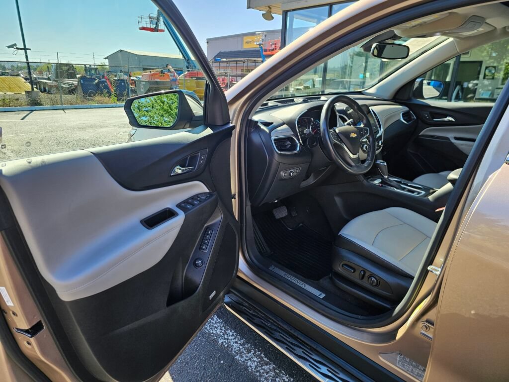 Used 2018 Chevrolet Equinox Premier AWD/4WD image 15