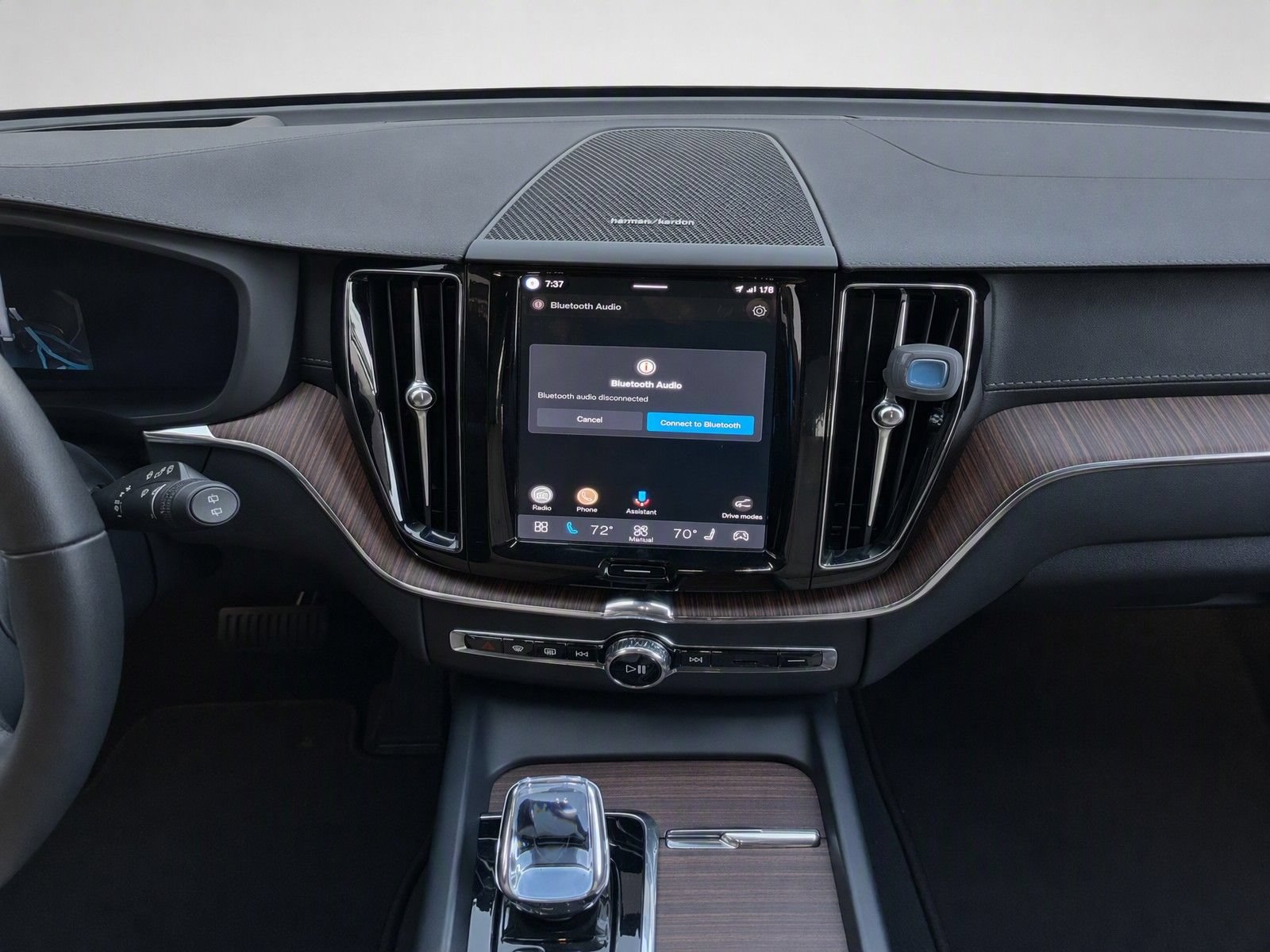 Used 2025 Volvo XC60 B5 Ultra w/ Protection Package Premier AWD/4WD image 15