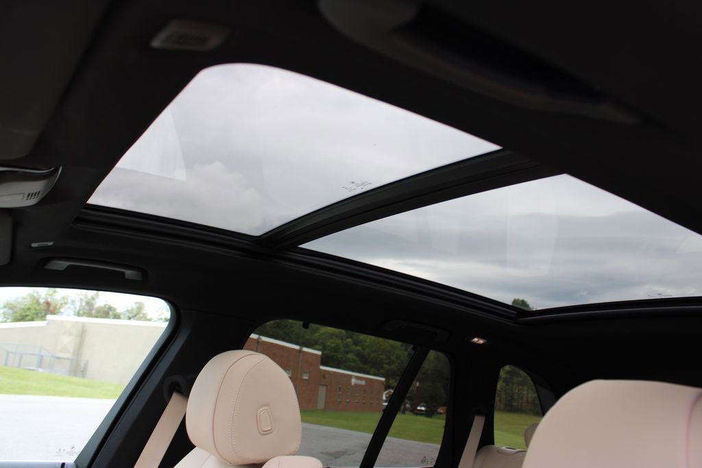 Used 2019 BMW X5 xDrive40i w/ Executive Package image 20