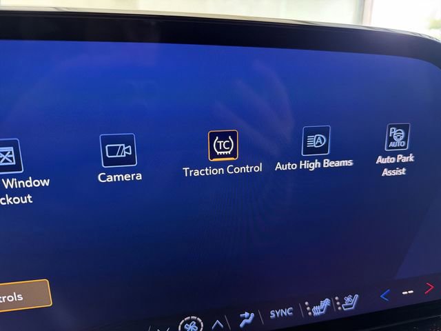 Used 2024 Chevrolet Traverse RS w/ LPO, Floor Liner Package image 35