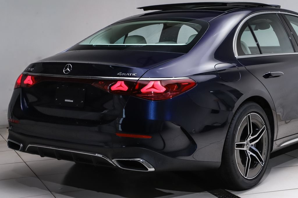 New 2026 Mercedes-Benz E 350 4MATIC Sedan image 4
