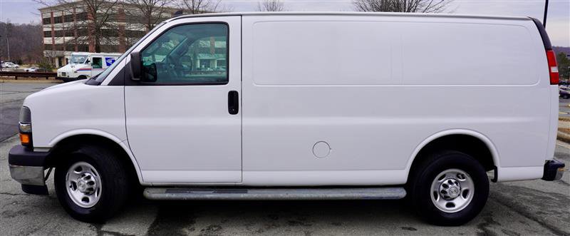 Used 2019 Chevrolet Express 2500 w/ Driver Convenience Package image 4