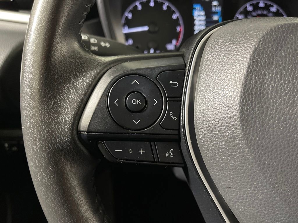 Used 2023 Toyota Corolla SE w/ SE Premium Package image 24