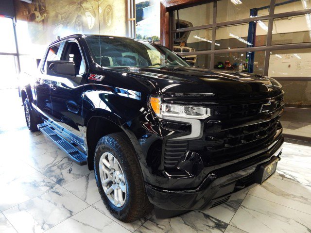 Used 2025 Chevrolet Silverado 1500 RST w/ Convenience Package II image 1