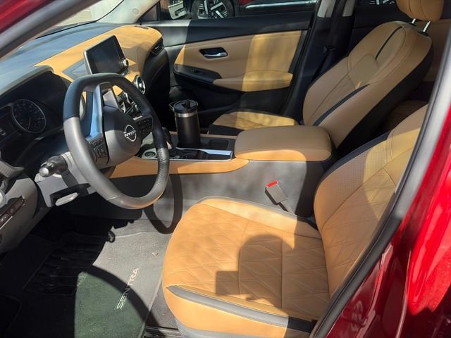 Used 2025 Nissan Sentra SV w/ SV Premium Package FWD image 4