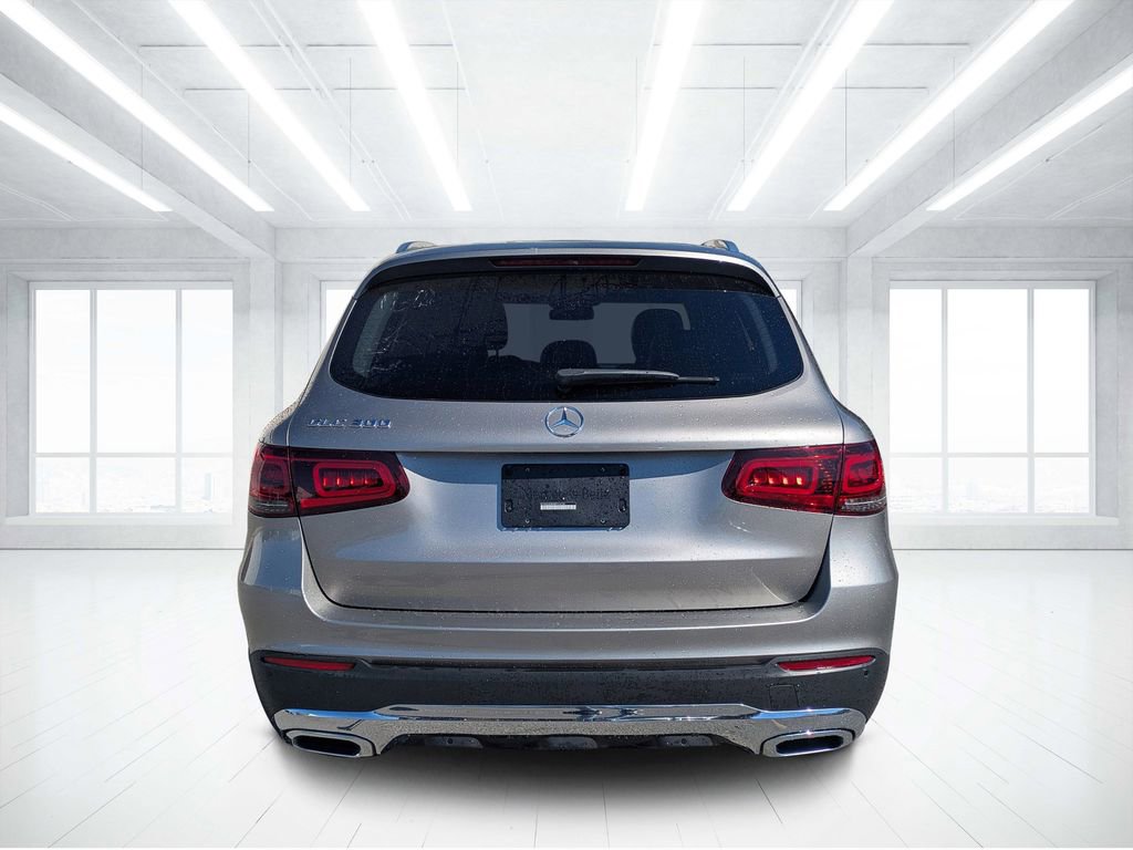 Used 2021 Mercedes-Benz GLC 300 w/ Multimedia Package image 4