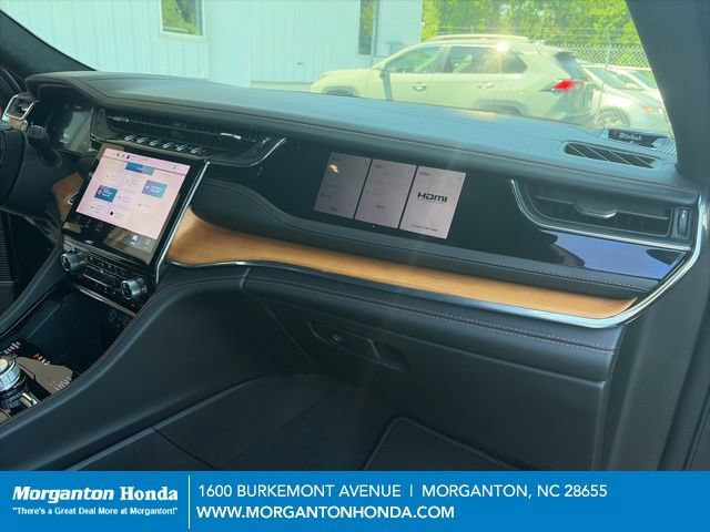 Used 2024 Jeep Grand Cherokee L Summit AWD/4WD image 46