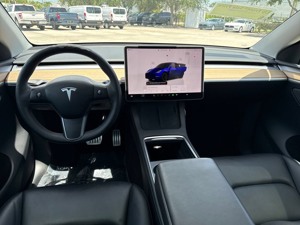 Used 2023 Tesla Model Y Performance AWD/4WD image 5