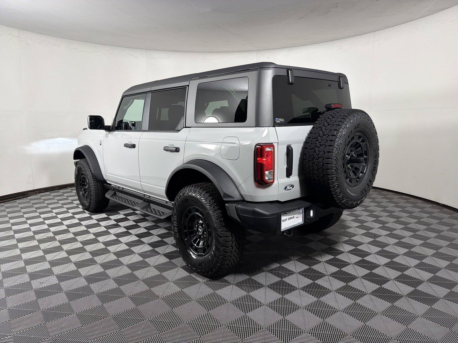 New 2026 Ford Bronco Big Bend w/ Black Diamond Package AWD/4WD image 5