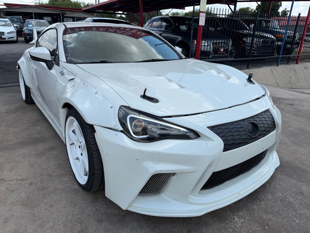 Used 2016 Scion FR-S RWD image 23