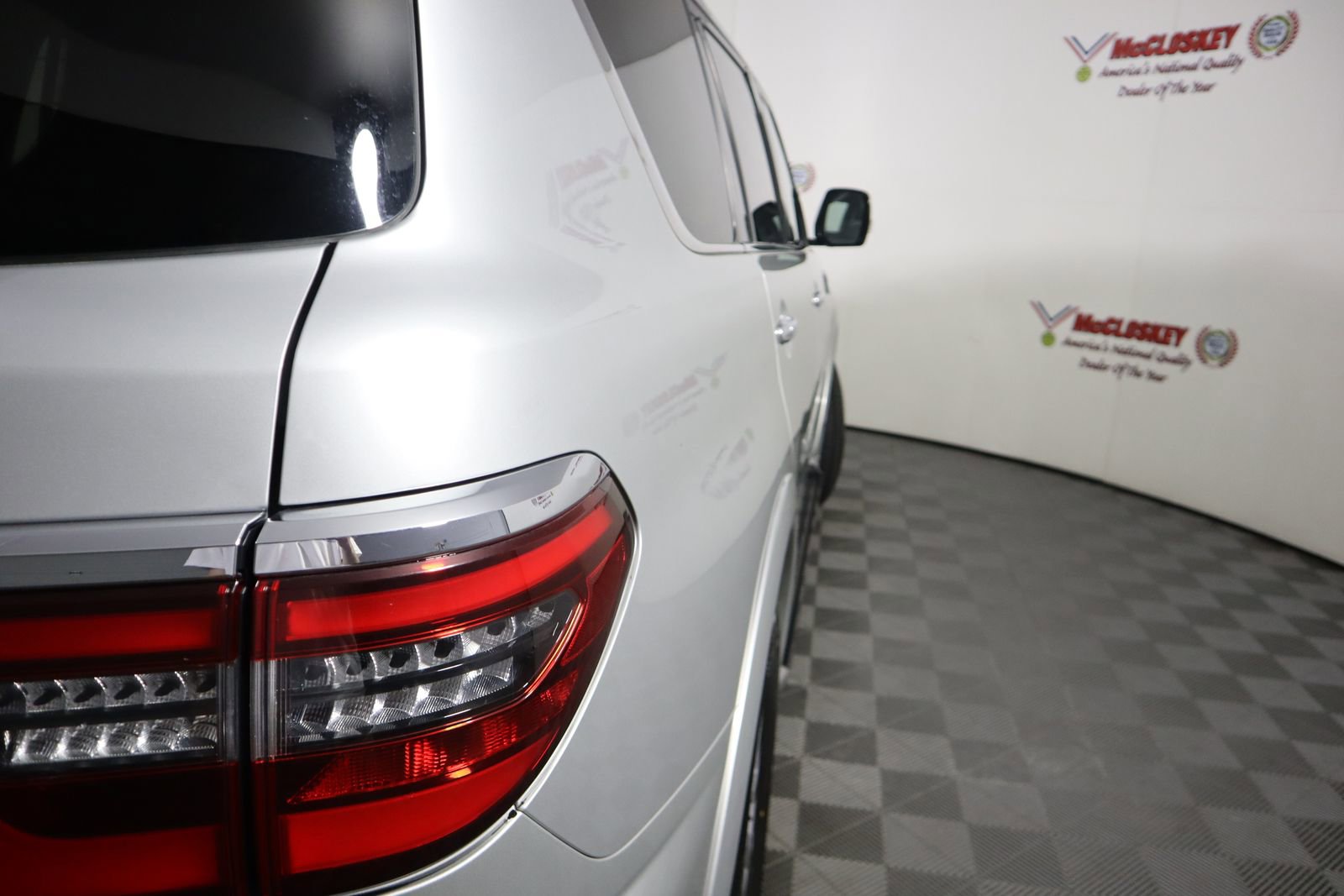 Used 2023 Nissan Armada SV image 13