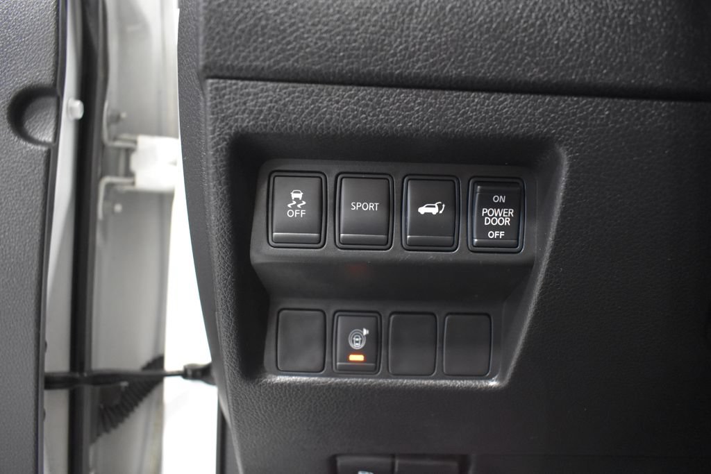 Used 2014 Nissan Rogue SV w/ SV Premium Package FWD image 19