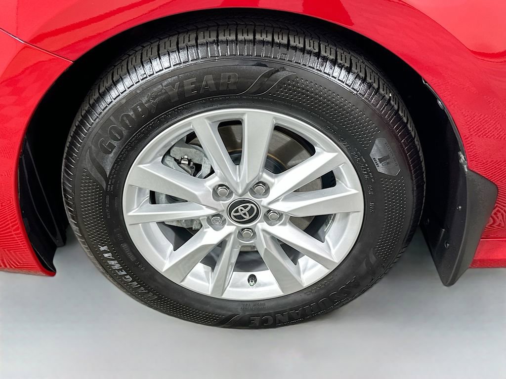 Certified 2025 Toyota Camry LE w/ Convenience Package FWD image 31