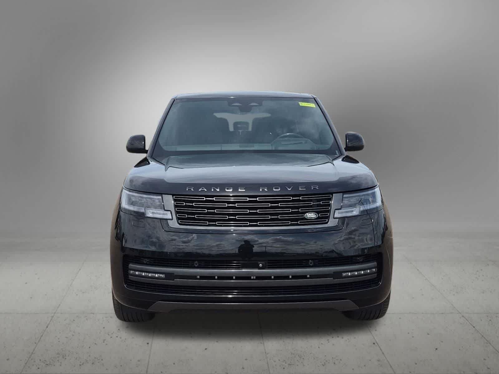 Used 2024 Land Rover Range Rover Long Wheelbase SE AWD/4WD image 9