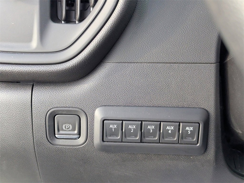 Used 2023 Chevrolet Silverado 3500 W/T image 14