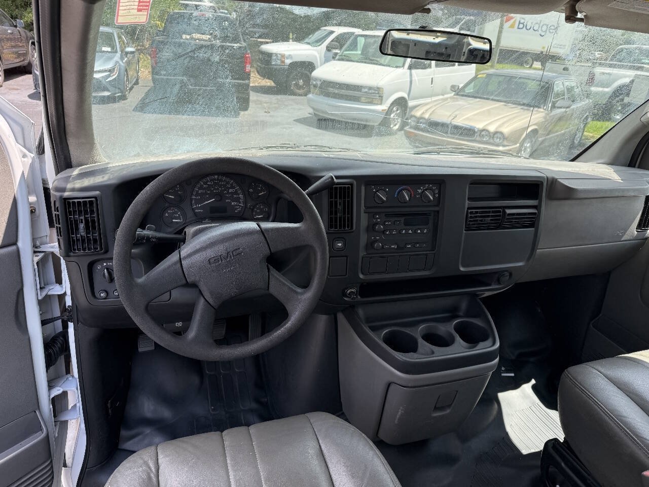 Used 2005 GMC Savana 1500 RWD image 6
